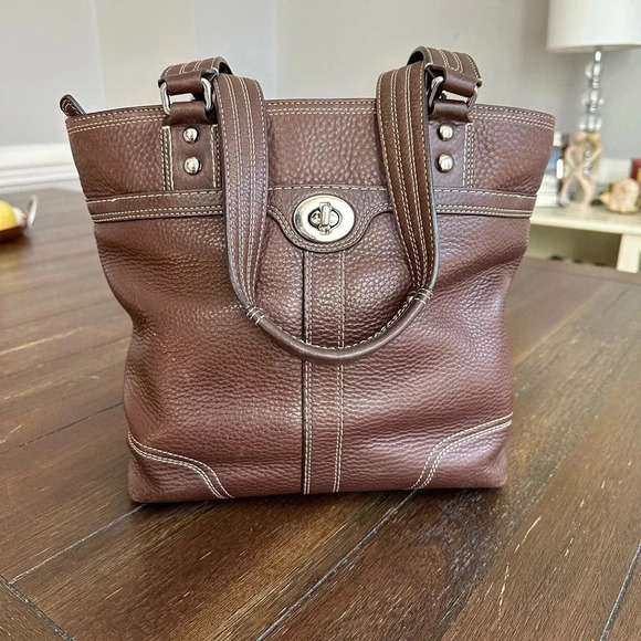 Coach turn lock Hampton tote bag - Picture 1 of 16